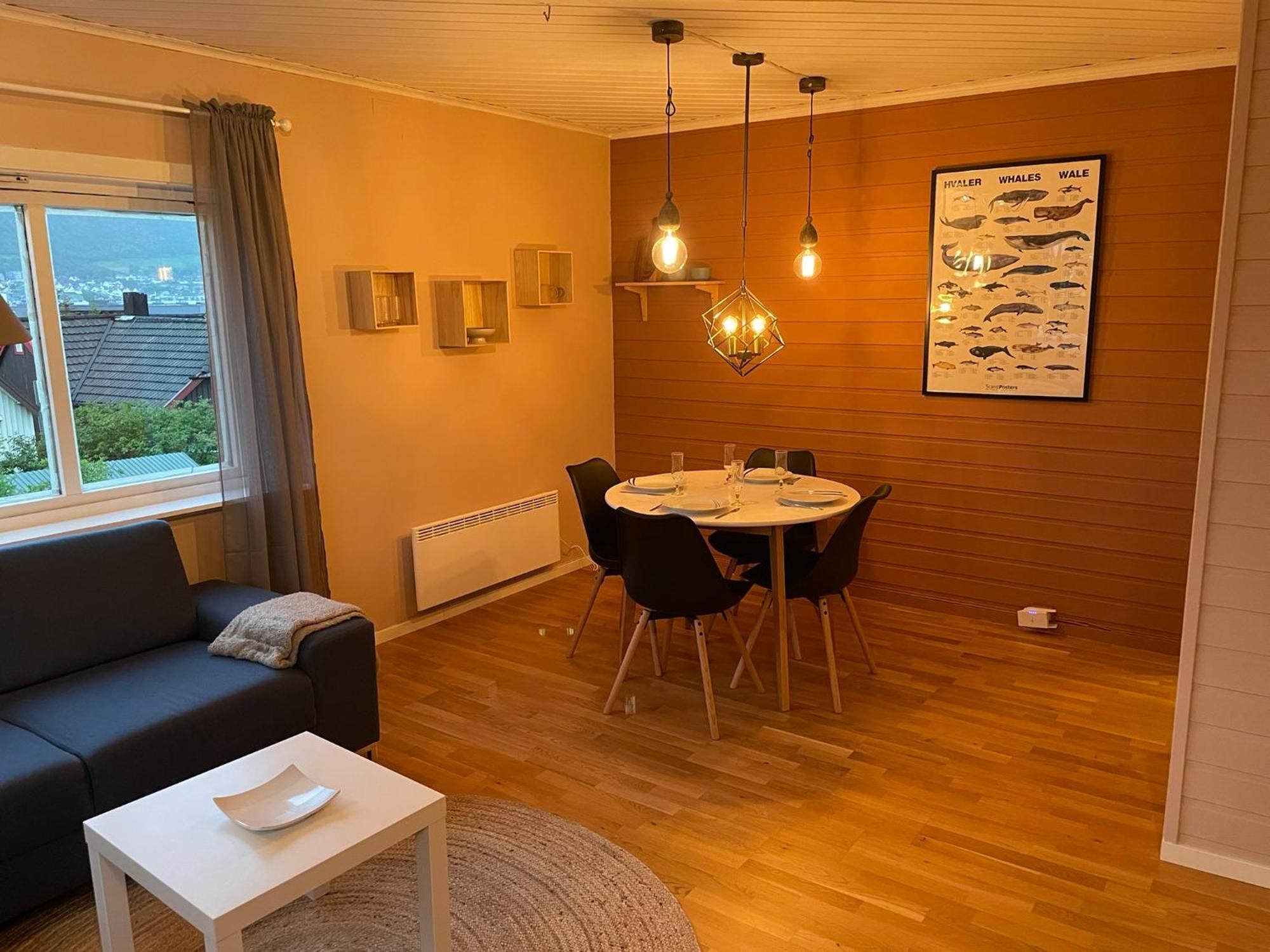 Centrally Located Apartment In Classic Townhouse Tromsø Exteriér fotografie